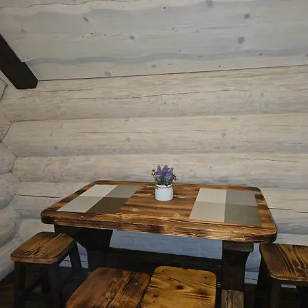 Synevyr House Апартаменти 2